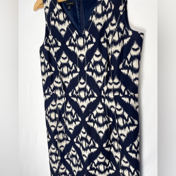 Talbots sz. 10 stretch navy blue and white ikat patterned dress l easter, office - Picture 7 of 16